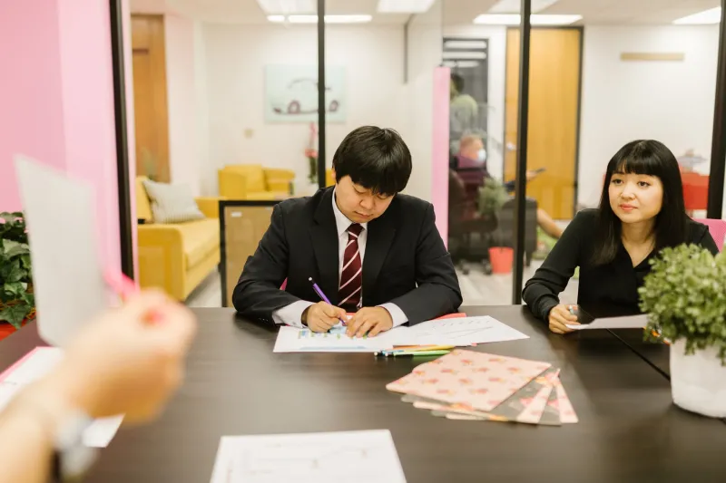 The Nod That Closes the Deal: How Yanase-Minami Locals Move Mountains Without Saying a Word